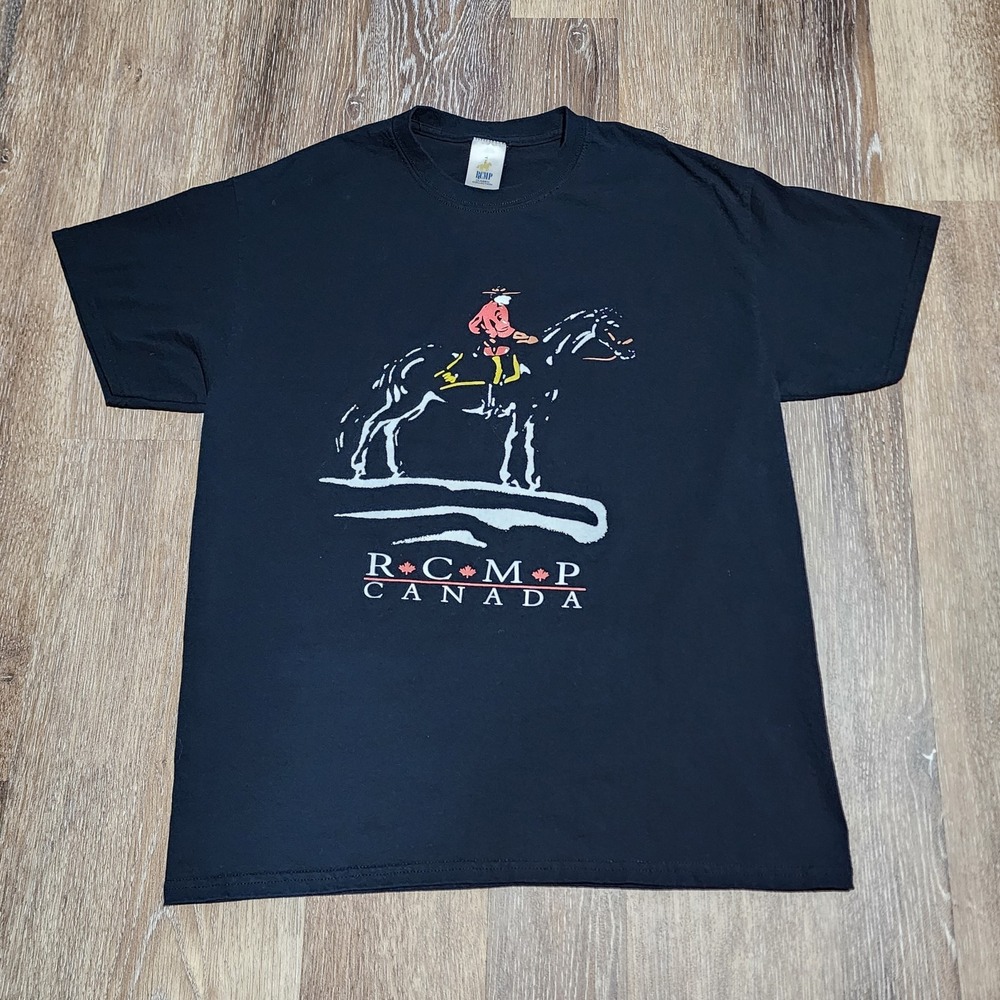 RCMP Royal Canadian Mounted Police Horse and Rider Black Tee Shirt Size L